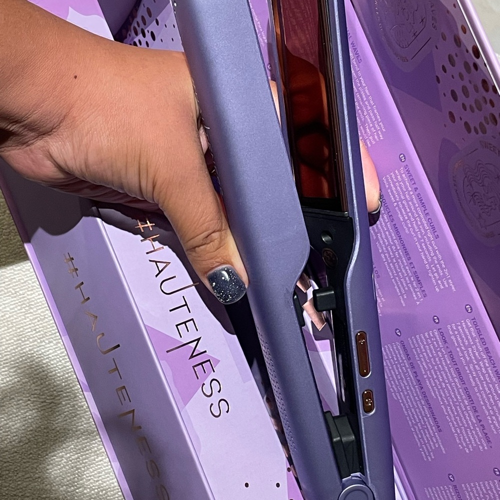 Hauteness 2inOne Purple Titanium Straightener and Curler - Picture 2 of 4
